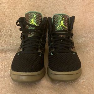 Jordan’s size 5.5 Boys